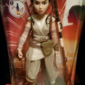 star wars Disney collector toy
